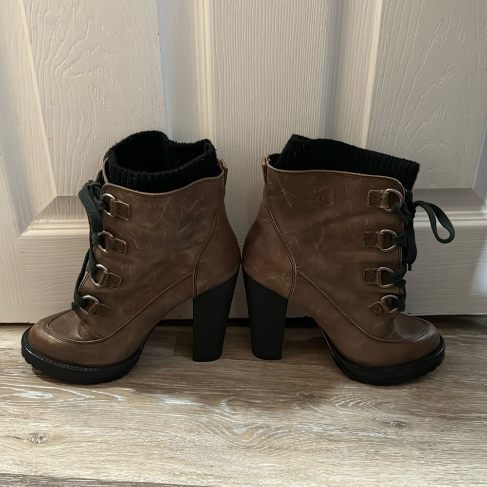 Tracey Reese Plenty brown boots.